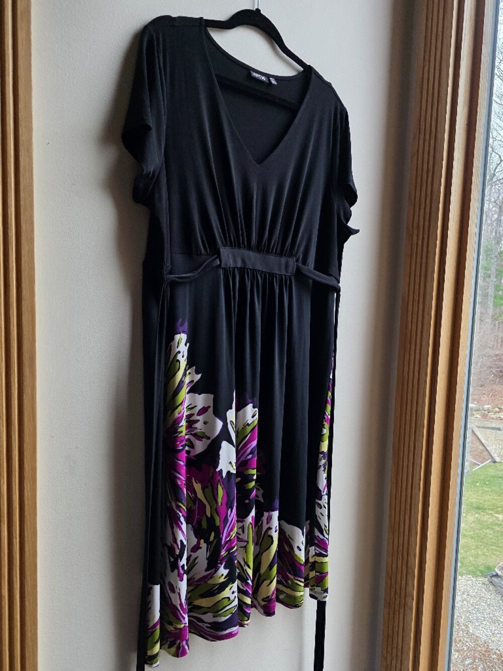 Apt. 9 Black/Floral Stretch V-Neck Belted Dress Size 1X